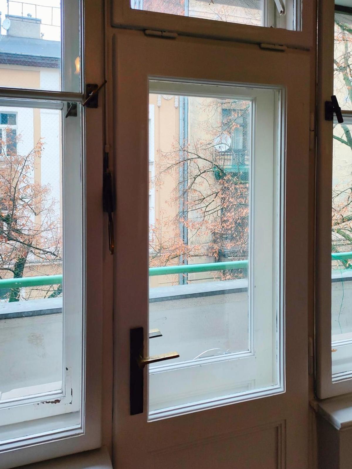 Retro Apartmentments Lobzowska Street Krakow Ngoại thất bức ảnh