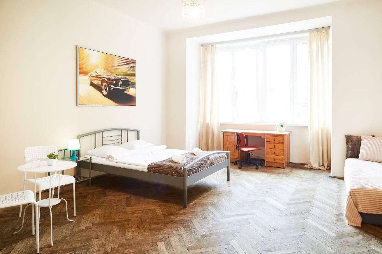 Retro Apartmentments Lobzowska Street Krakow Ngoại thất bức ảnh