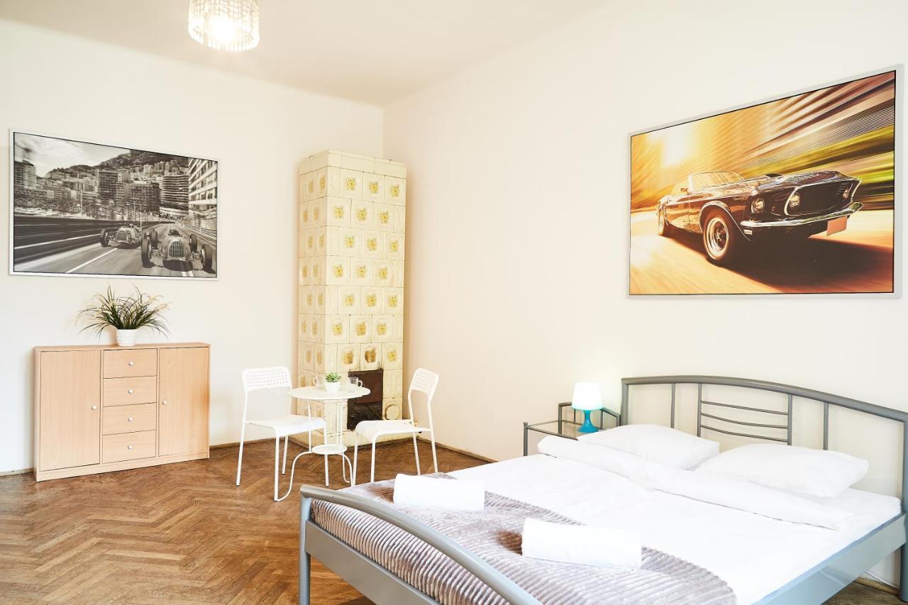Retro Apartmentments Lobzowska Street Krakow Ngoại thất bức ảnh